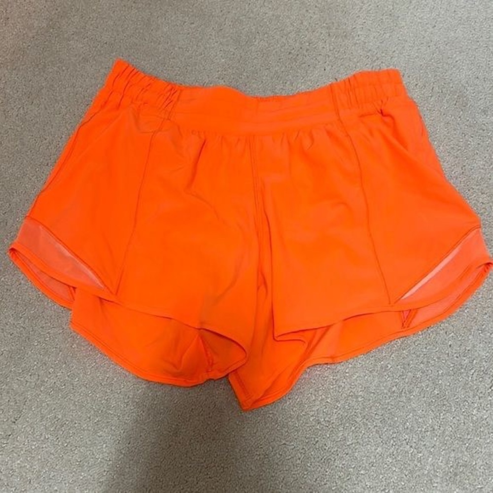 Lululemon Hotty Hot shorts tall